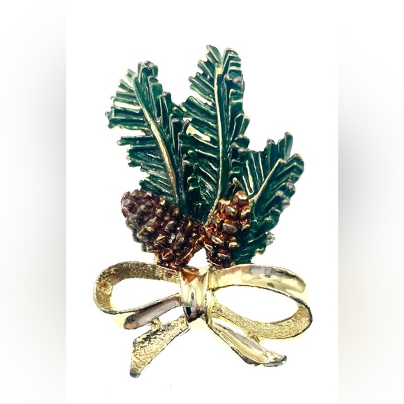 Vintage Signed Gerry's Gold Tone Enamel Pine Bough Pinecones Holiday Brooch Pin - Picture 2 of 7